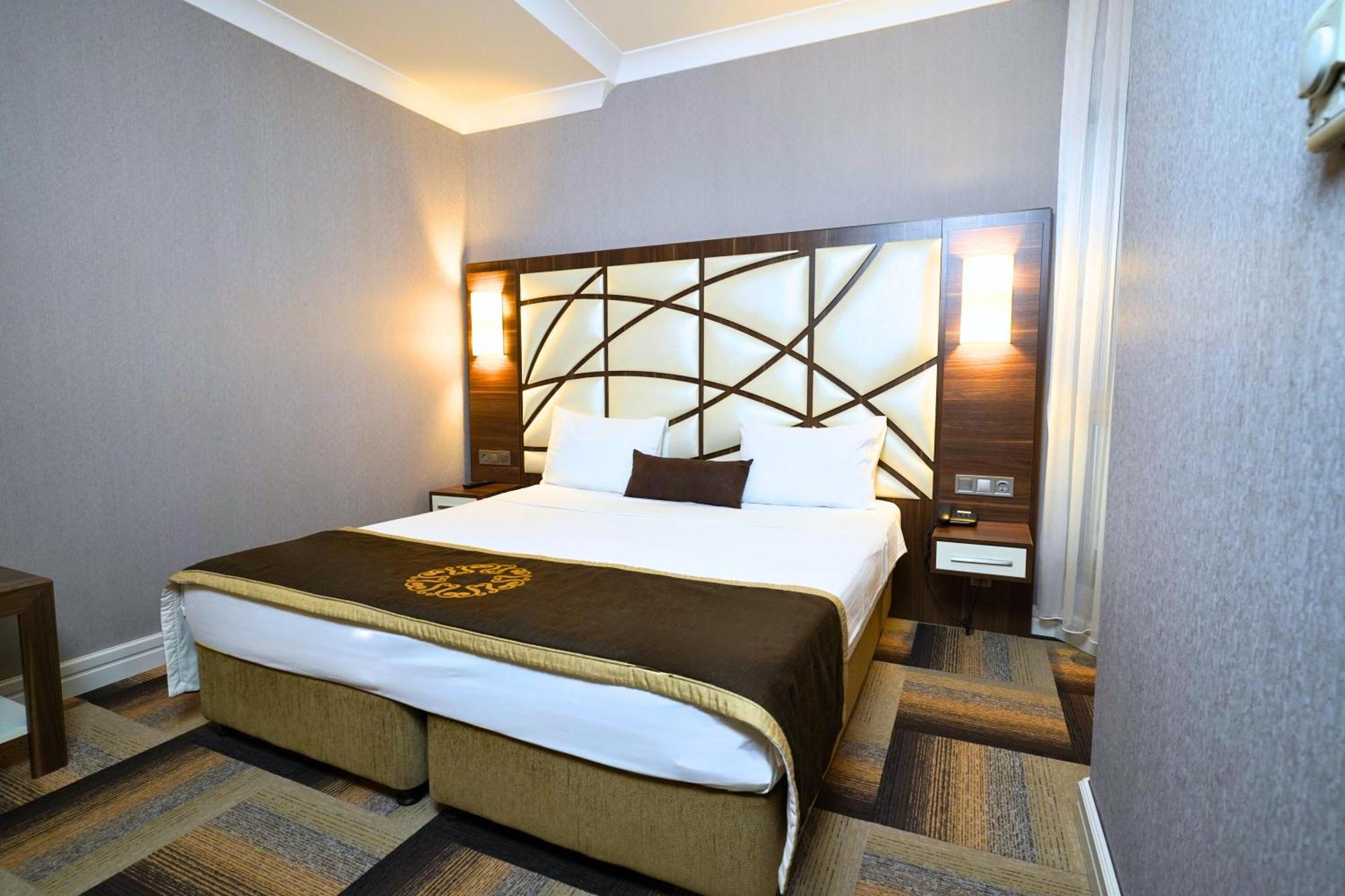 Otel The Grand Mira Business 4*